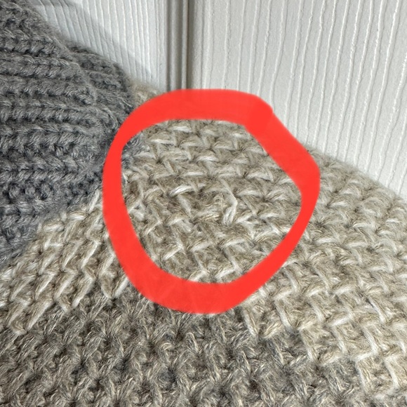 Calvin Klein Striped Sweater Tunic Silver Side Button Poncho - One Size (XXL) - Picture 8 of 12